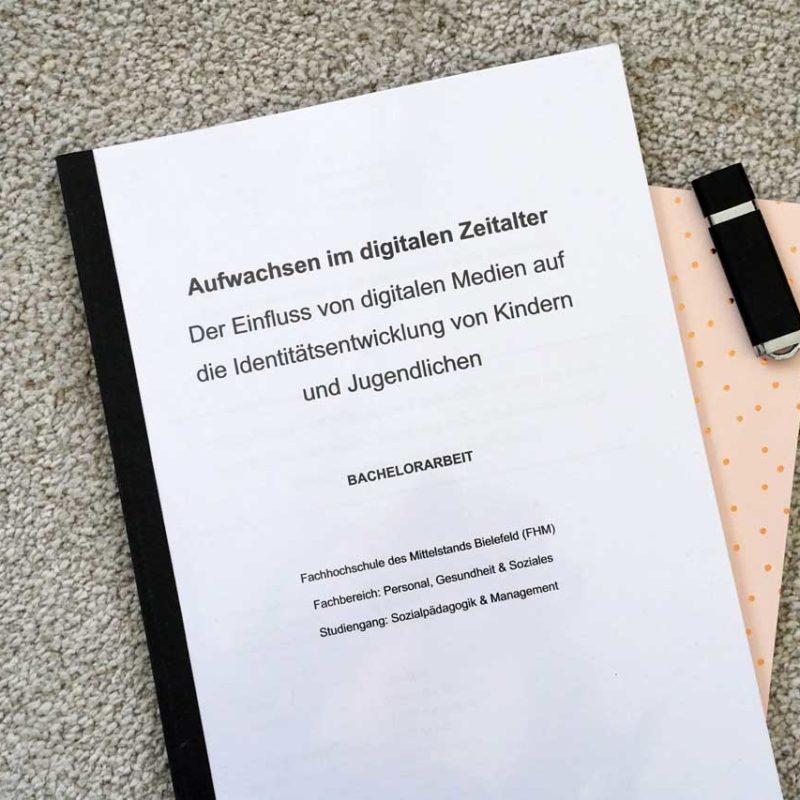 Bachelorarbeit - Der Einfluss digitaler Medien auf die Identitätsentwicklung